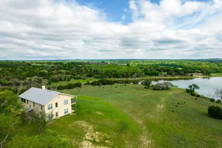 Riverfront Ranch with Home For Sale in Hamilton County