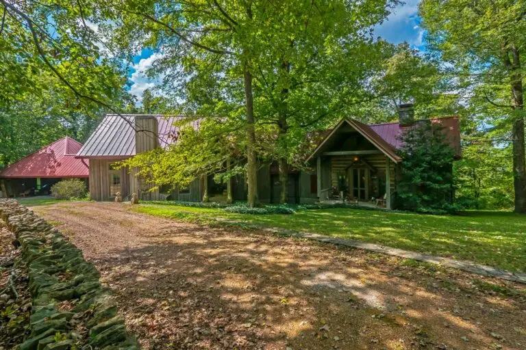 Remarkable Luxury Ranch For Sale in Maury County