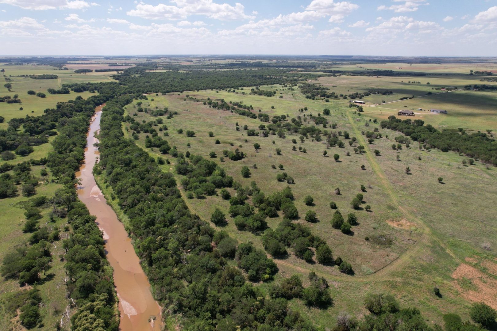 Ranchland in Lone Wolf, OK Home on 275 Acres UCRP