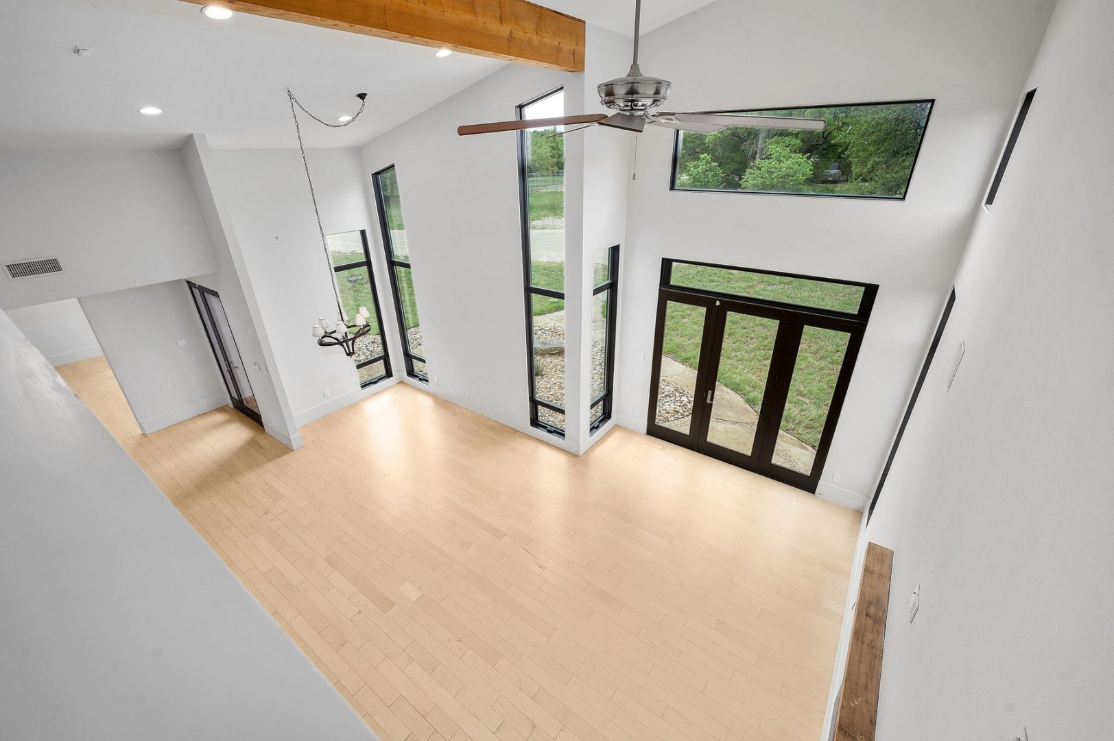 Luxury Ranch in Coryell County, TX Two Homes on 53 Acres UCRP