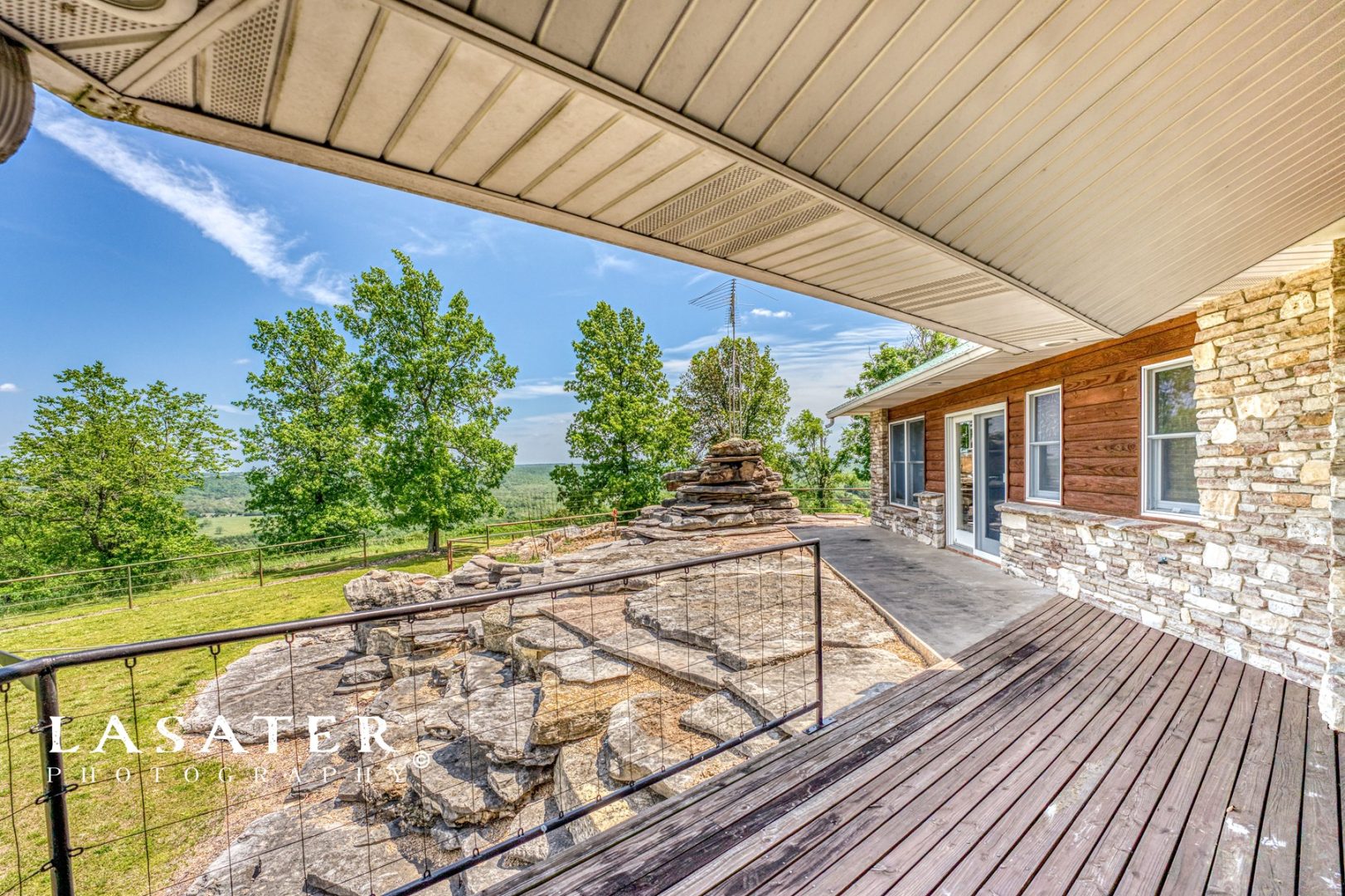 1,634Acre Ranch in Ozarks Breathtaking Mountain Retreat UCRP