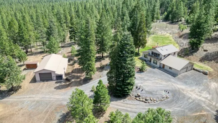 eastern oregon ranchland