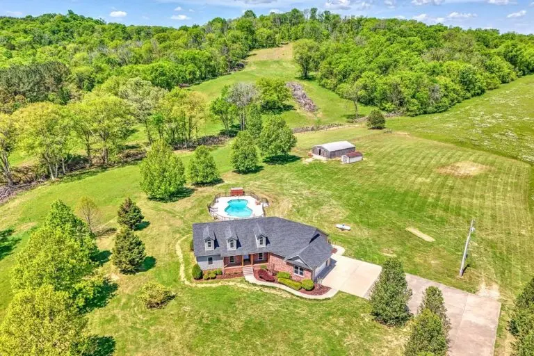 ranch in giles county