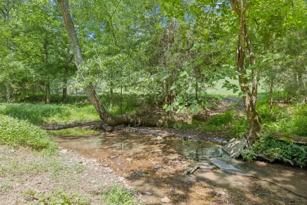 By submitting this image to Realtracs Inc, the User grants to Realtracs Inc an unrestricted license to use the image in compilations of properties and in other ways authorized by the Board of Directors.