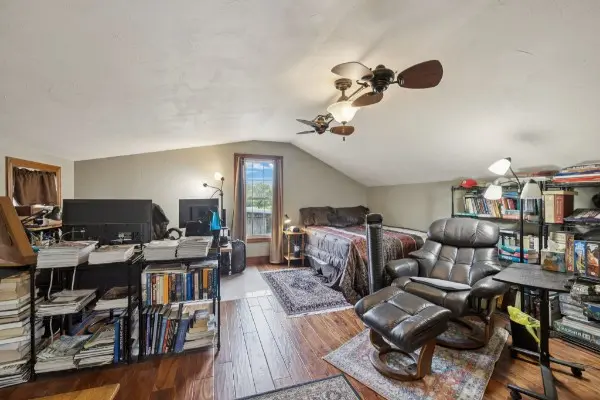 By submitting this image to Realtracs Inc, the User grants to Realtracs Inc an unrestricted license to use the image in compilations of properties and in other ways authorized by the Board of Directors.
