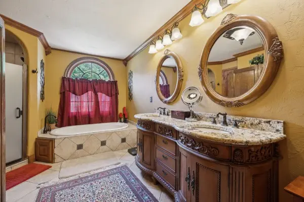 By submitting this image to Realtracs Inc, the User grants to Realtracs Inc an unrestricted license to use the image in compilations of properties and in other ways authorized by the Board of Directors.