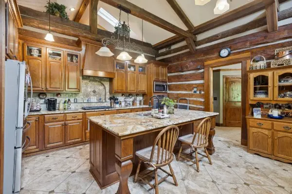 By submitting this image to Realtracs Inc, the User grants to Realtracs Inc an unrestricted license to use the image in compilations of properties and in other ways authorized by the Board of Directors.