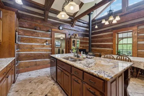 By submitting this image to Realtracs Inc, the User grants to Realtracs Inc an unrestricted license to use the image in compilations of properties and in other ways authorized by the Board of Directors.