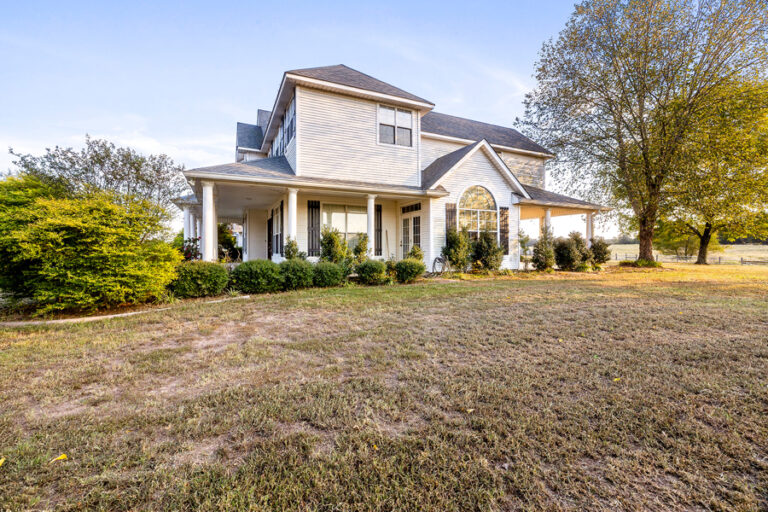 1136 CR 2001 New Boston