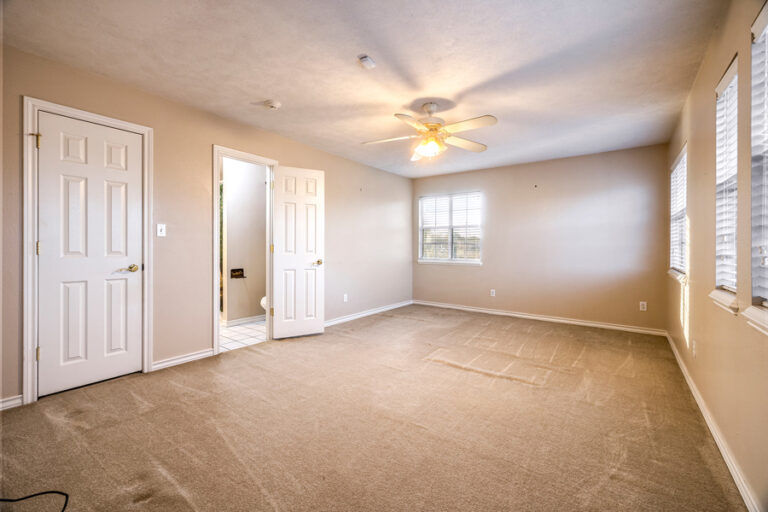 1136 CR 2001 New Boston