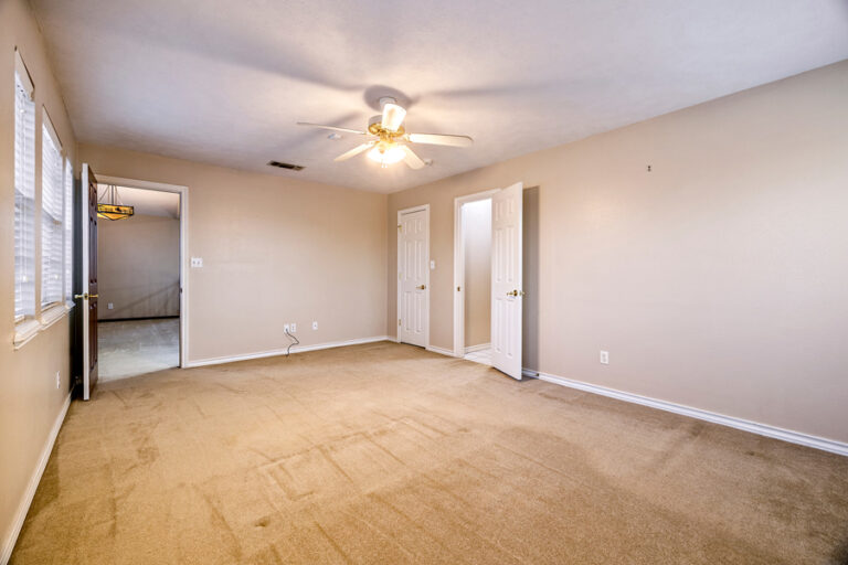 1136 CR 2001 New Boston