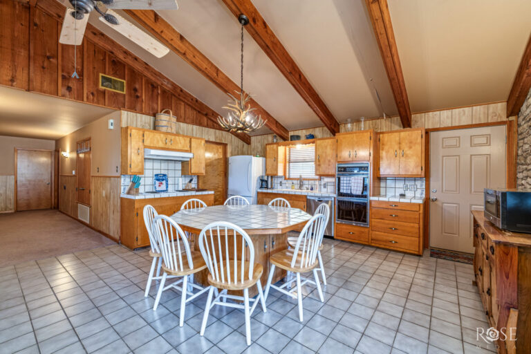 08_60e57376-6cd4-4f50-99d4-6c89ccc70f42