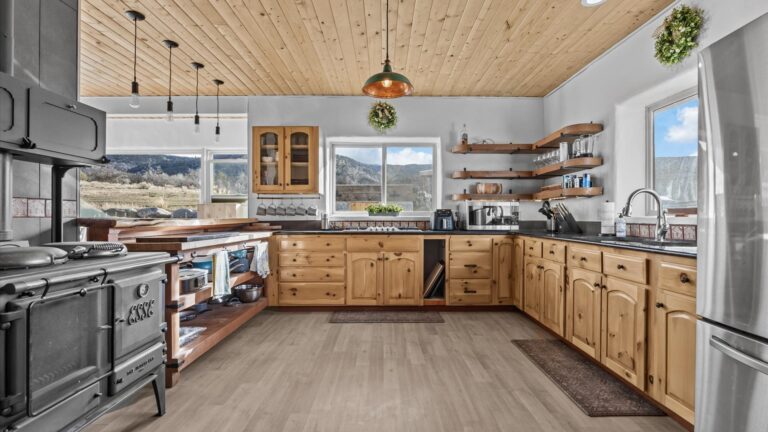 10_3d0cf83f-d98e-415b-9531-205bbb924d5b