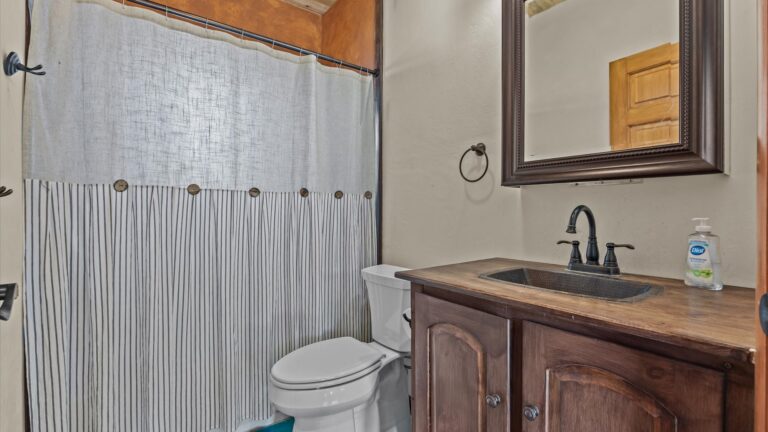 30_c4baaf5c-3f4b-4bf2-b1c6-4d679c2f785b