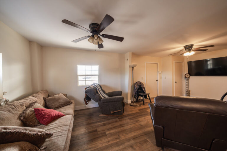 41_e2cf1601-02cc-499c-bb5c-3493e8fd1c0d