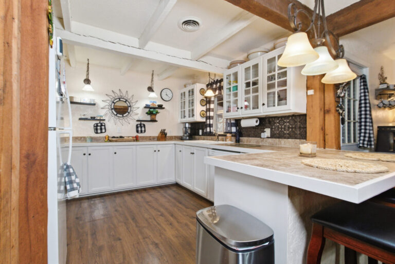 17_f49c0f75-5364-4b6b-9851-964441e81ec9