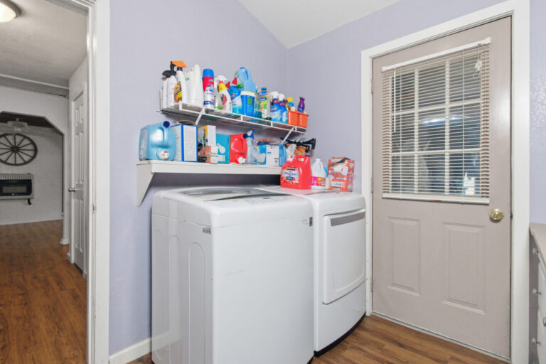 27_9768fc11-d89c-40f5-b55b-00588f28798e