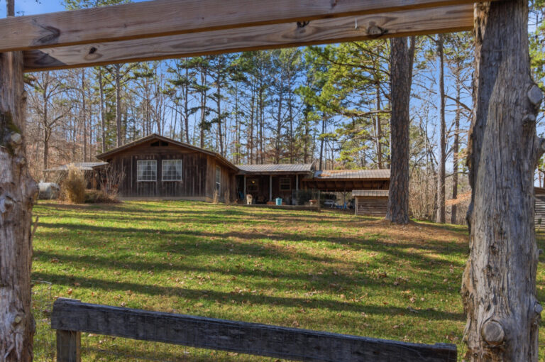 33_71c8615b-af0e-4e82-b13c-ecd22a55a75a