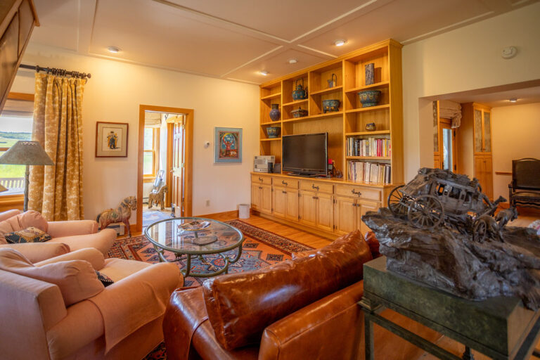 12_d98f47be-d8c1-4d06-a72f-0ae2e52bb45f