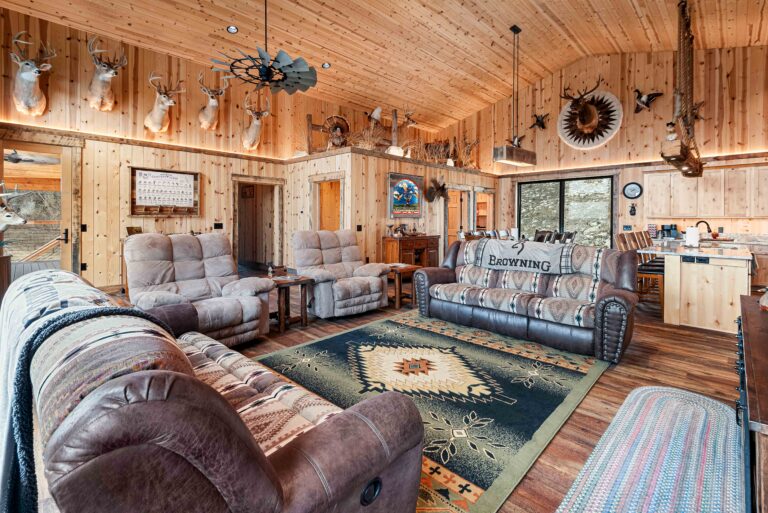 Brock E Glenn (785)313-0256