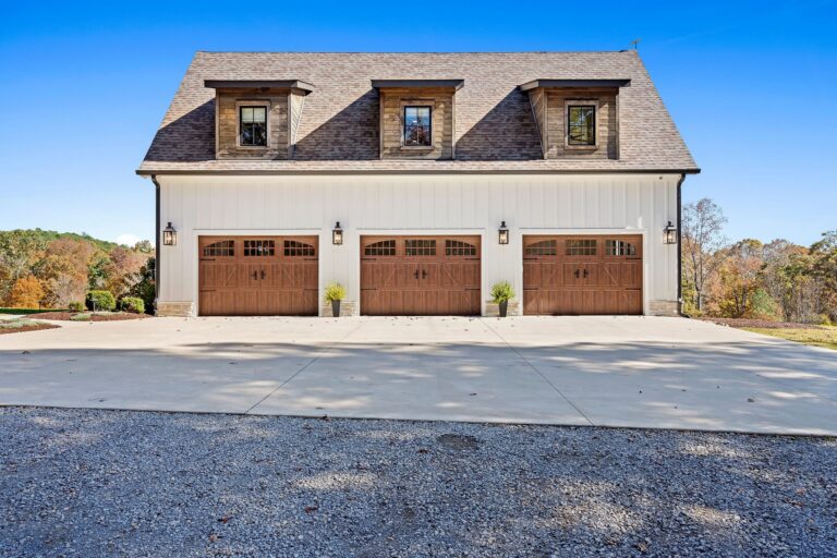 By submitting this image to Realtracs Inc, the User grants to Realtracs Inc an unrestricted license to use the image in compilations of properties and in other ways authorized by the Board of Directors.