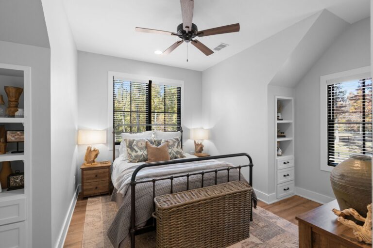 By submitting this image to Realtracs Inc, the User grants to Realtracs Inc an unrestricted license to use the image in compilations of properties and in other ways authorized by the Board of Directors.